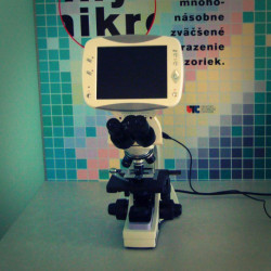 Biological digital microscope